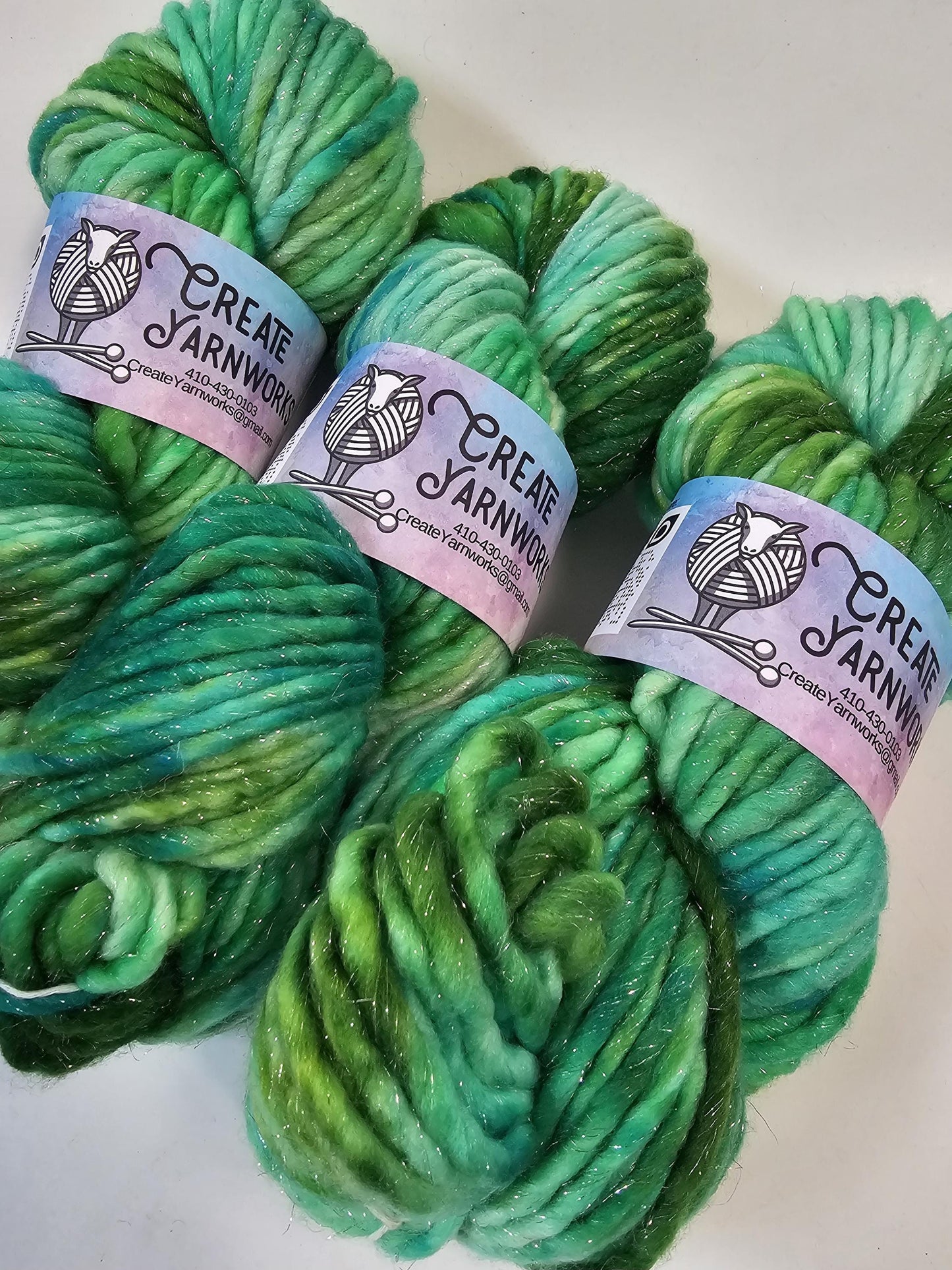 Seaglass in Silver Sparkle Superwash Merino Blend Super Bulky Weight Yarn