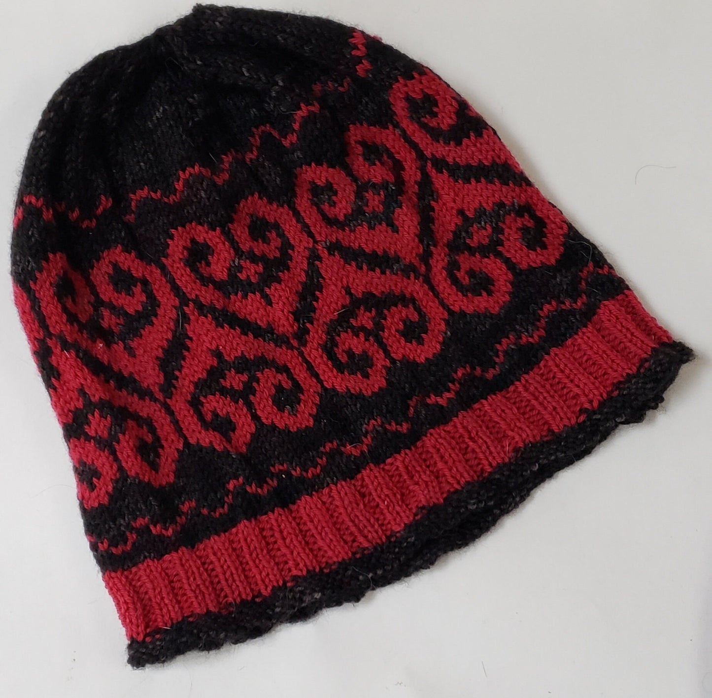 Swirling Hearts Knitted Hat Kit - Pattern and Yarn Included - Cream and Hot Pink Sparkles