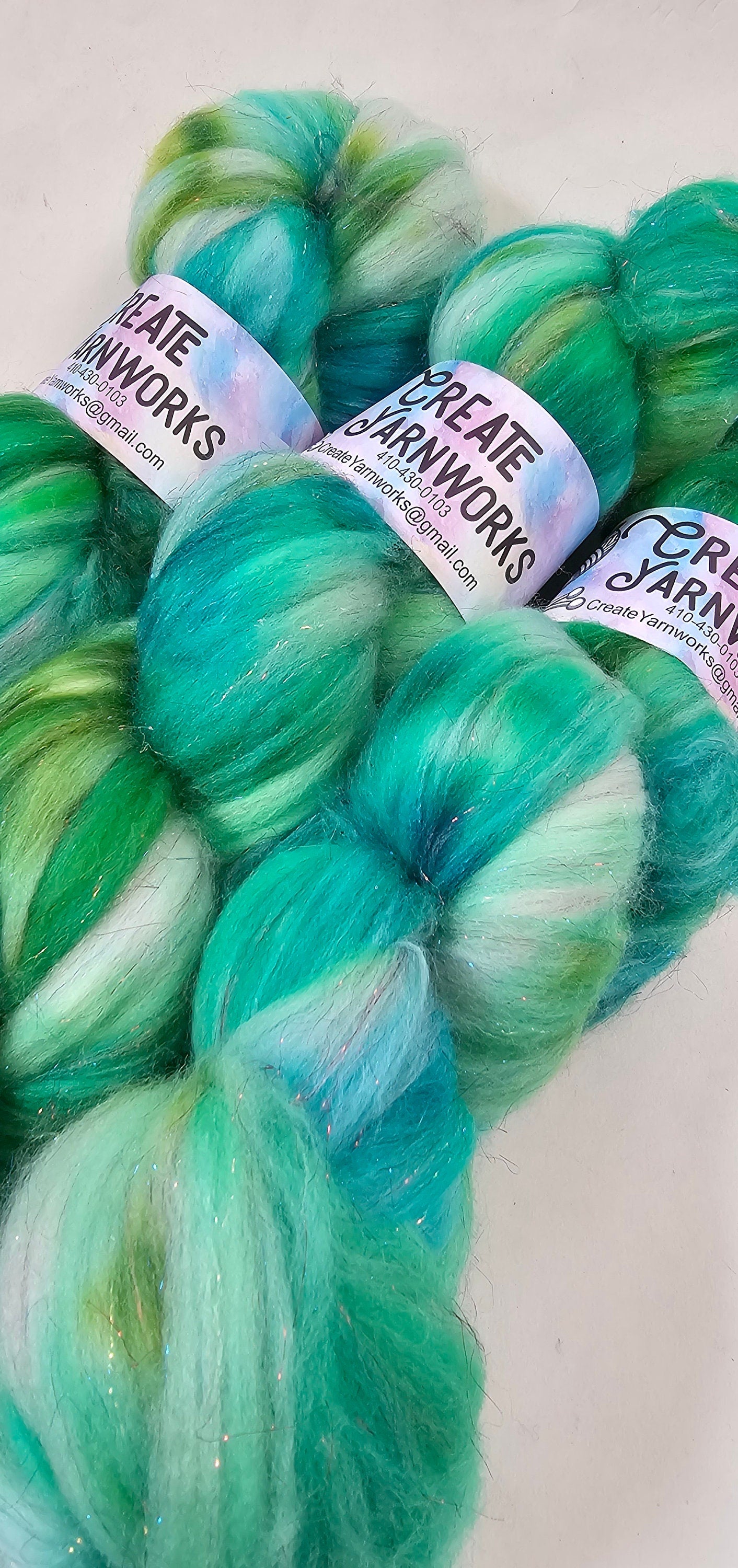Seaglass in Superwash Merino & Stellina Blend 4oz braid