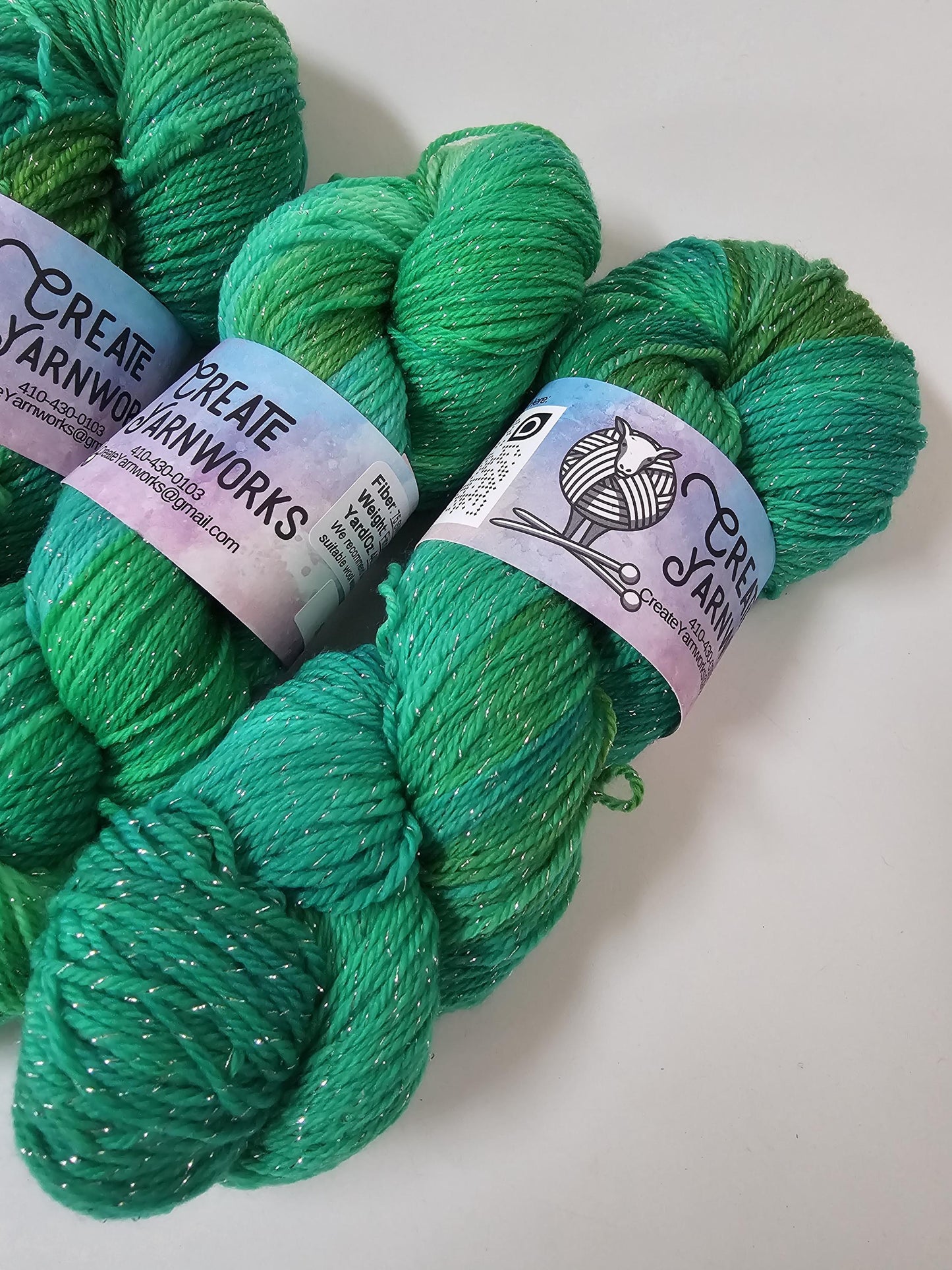 Seaglass in Silver Sparkle Superwash Merino Blend Fingering Weight Yarn