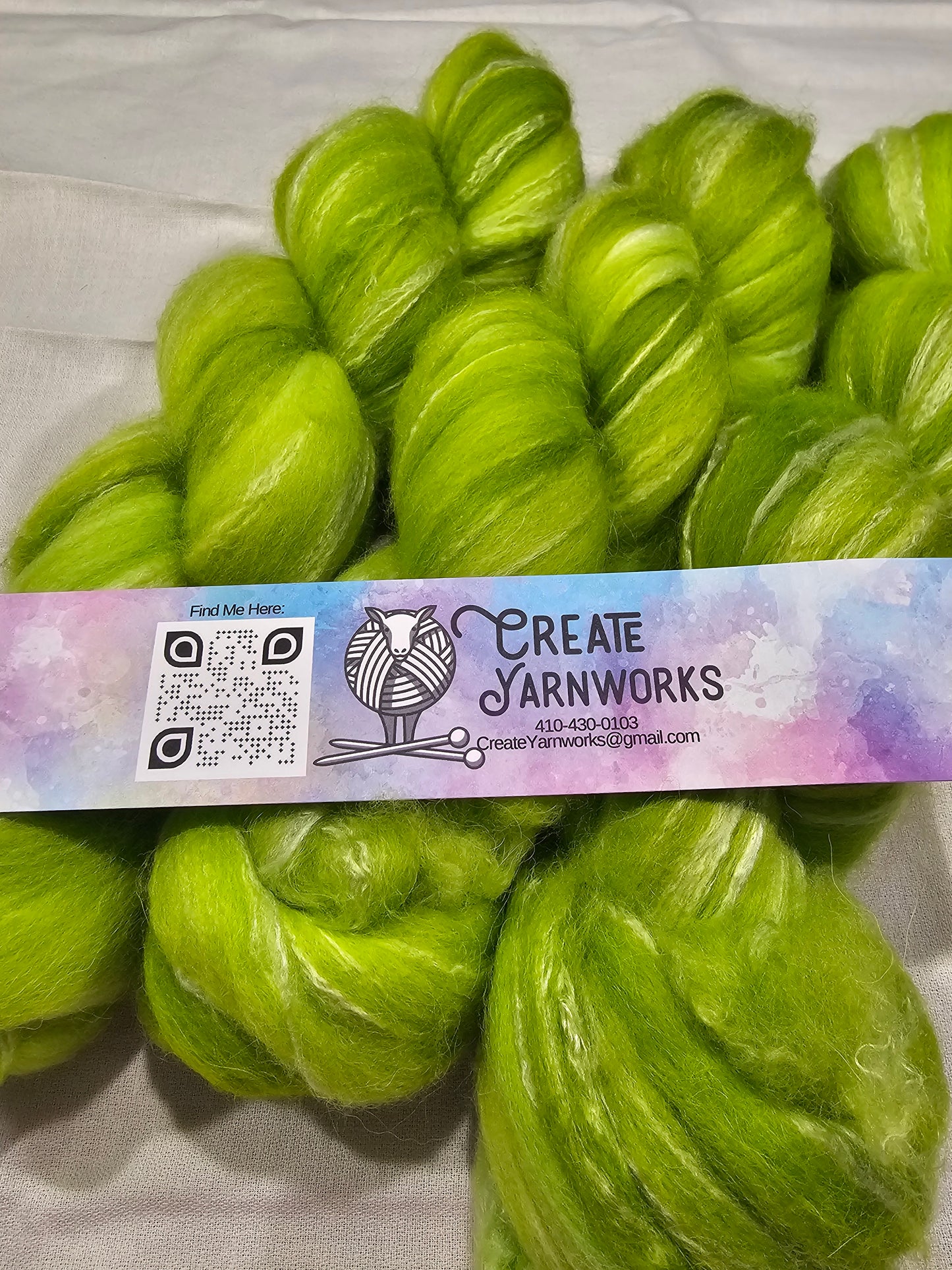 Grinch in Cormo/ Rose Fiber/ Baby Alpaca custom blend Top 4oz braid