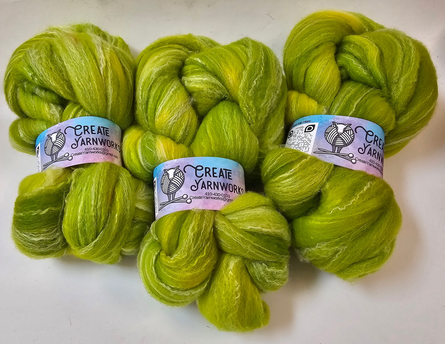 Grinch in Targhee, Bamboo and Silk Top Roving Custom Blend 4oz braid