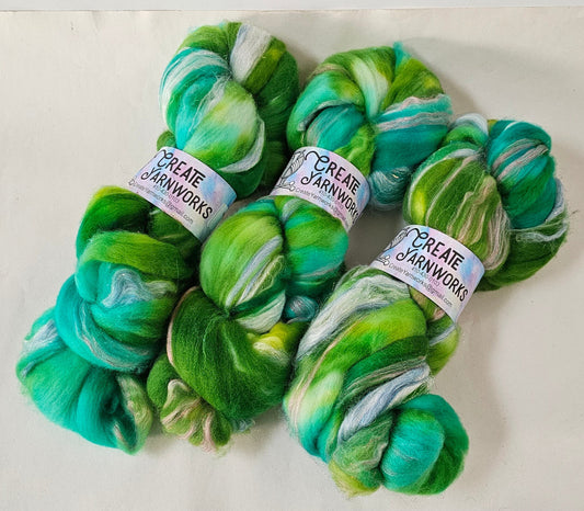 Seaglass in Superwash Merino & Stellina Blend 4oz braid