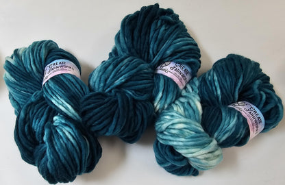 Tempting Teal in 100% Superwash Merino Super Bulky Yarn