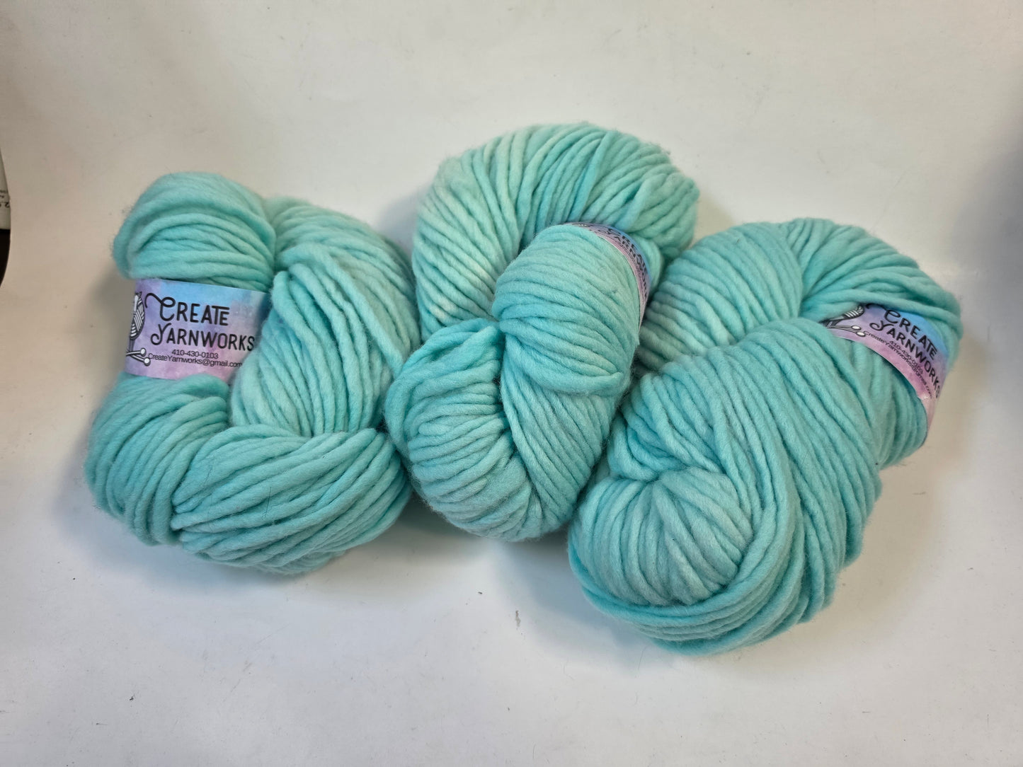 Breakfast at Tiffany's in 100% Superwash Merino Super Bulky Yarn