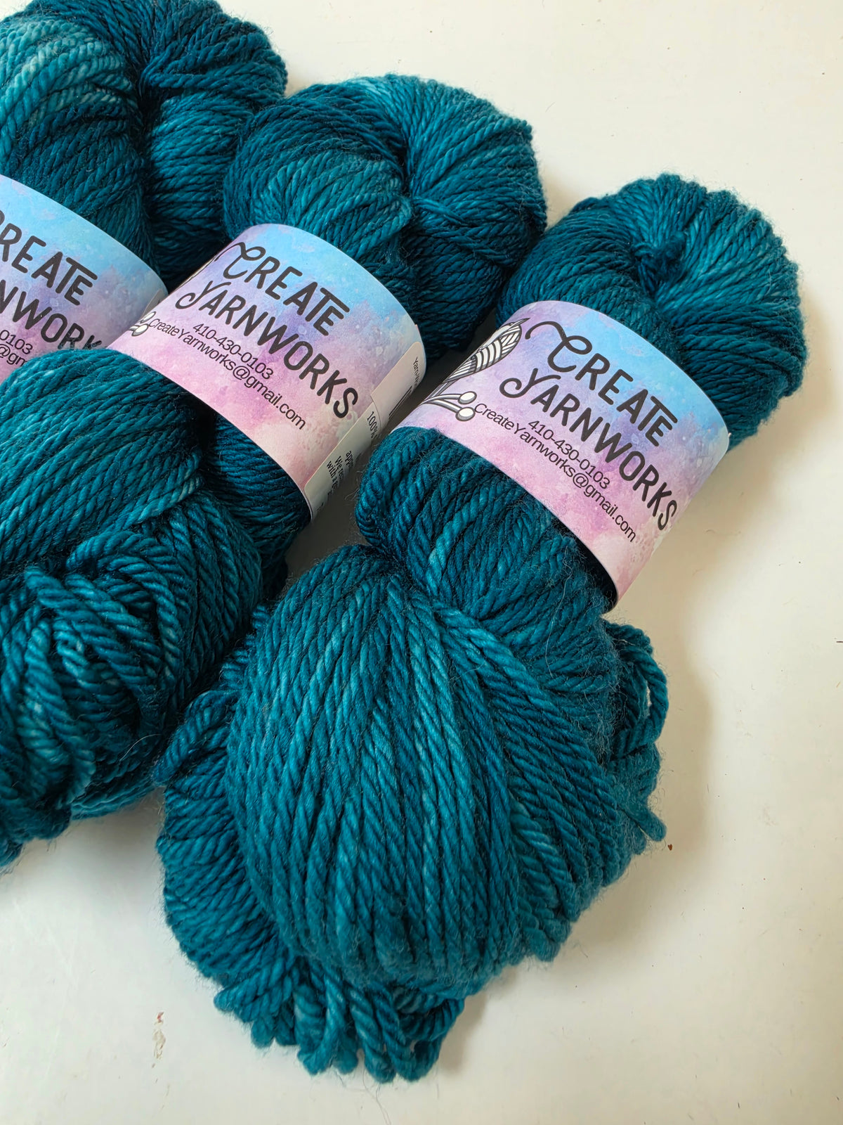 Tempting Teal in Superwash Merino Worsted Weight Yarn