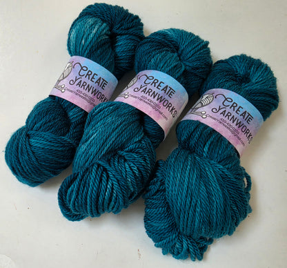 Tempting Teal in Superwash Merino Worsted Weight Yarn