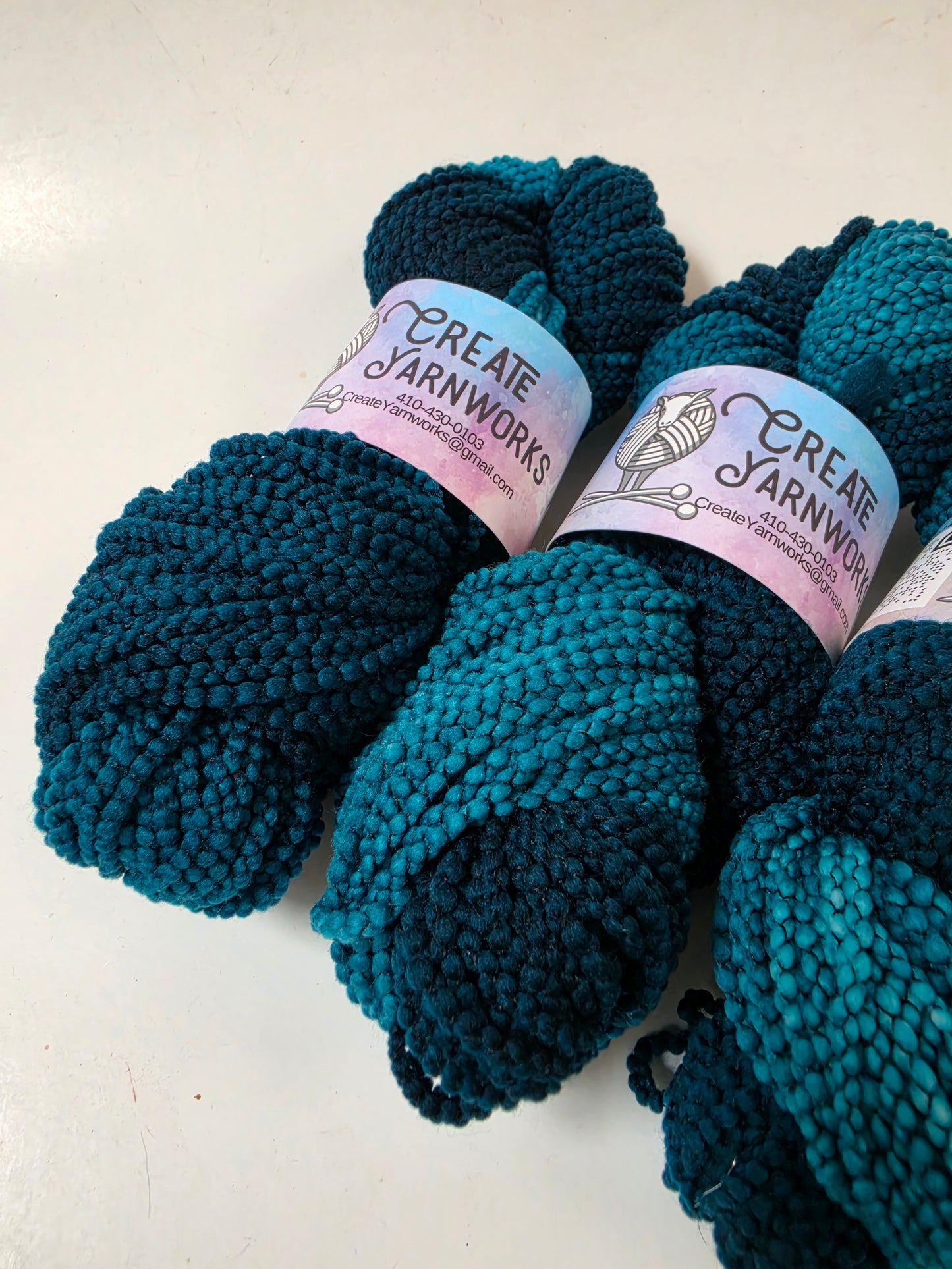 Tempting Teal in US Merino Blend Bulky Yarn