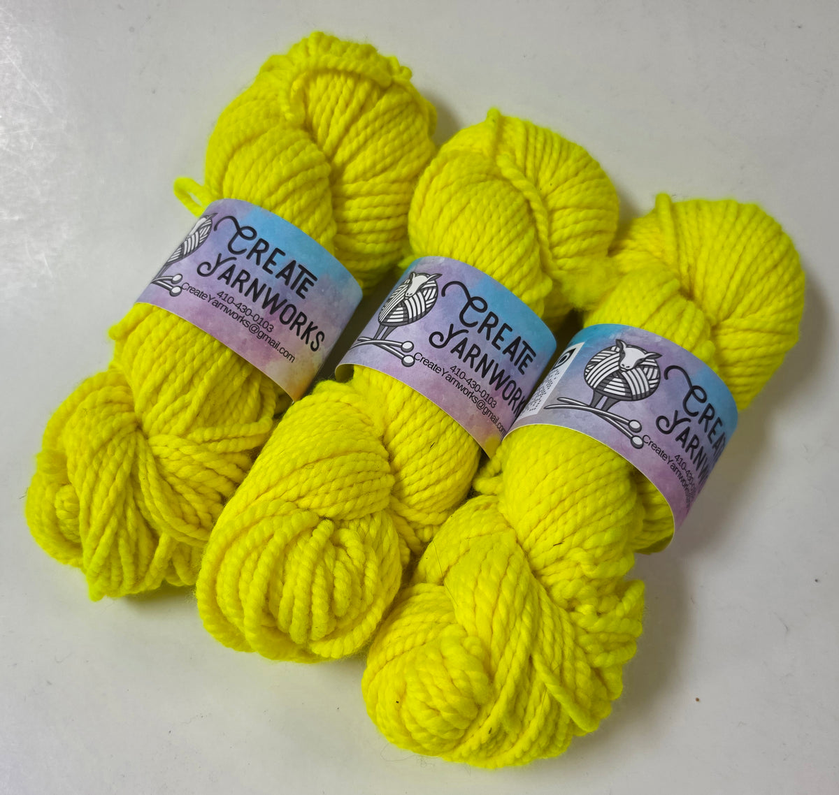 Oh Yeah! in 100% Superwash Merino Bulky Yarn