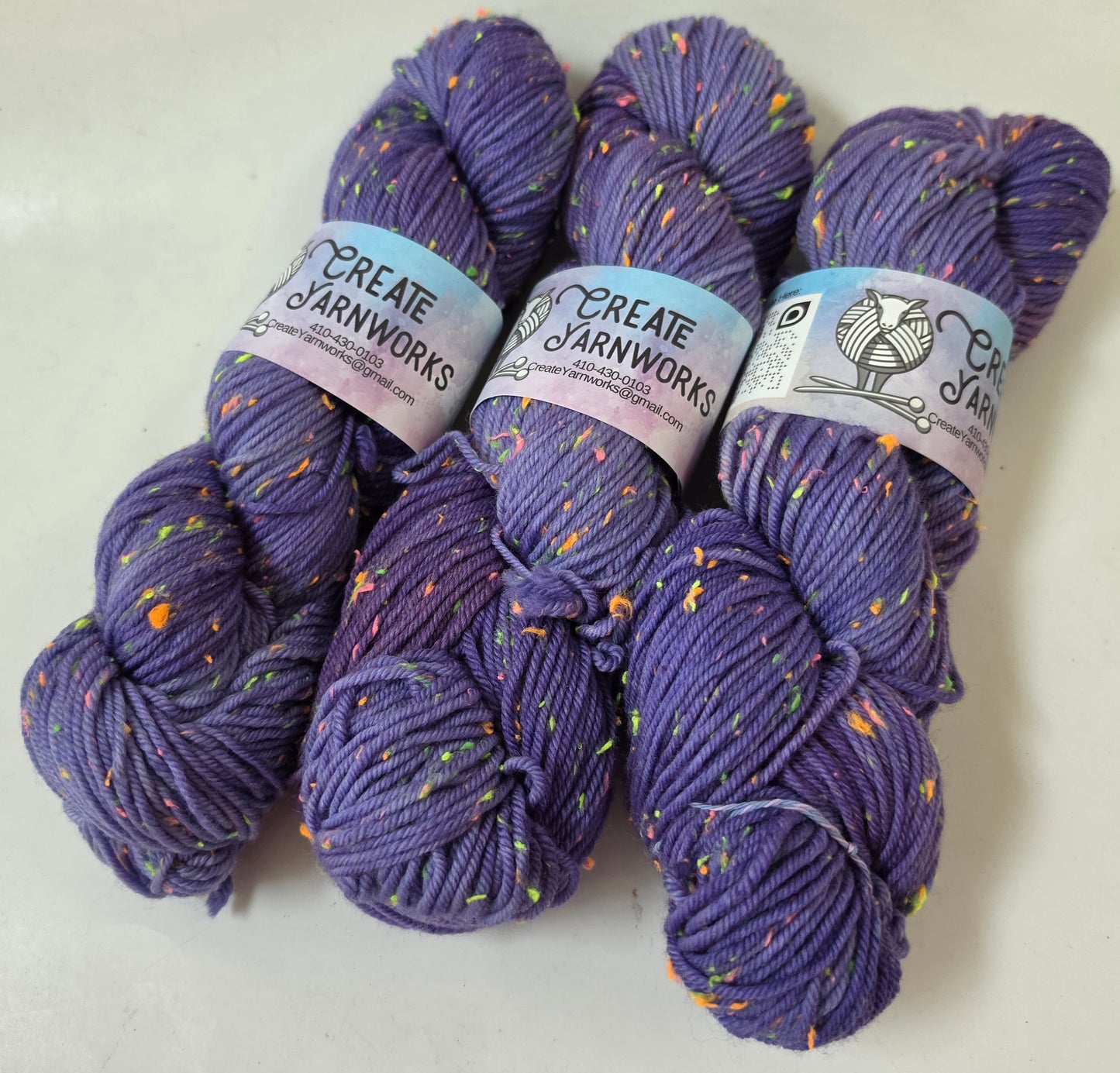 Lavender in DK Merino Neon Tweed Yarn