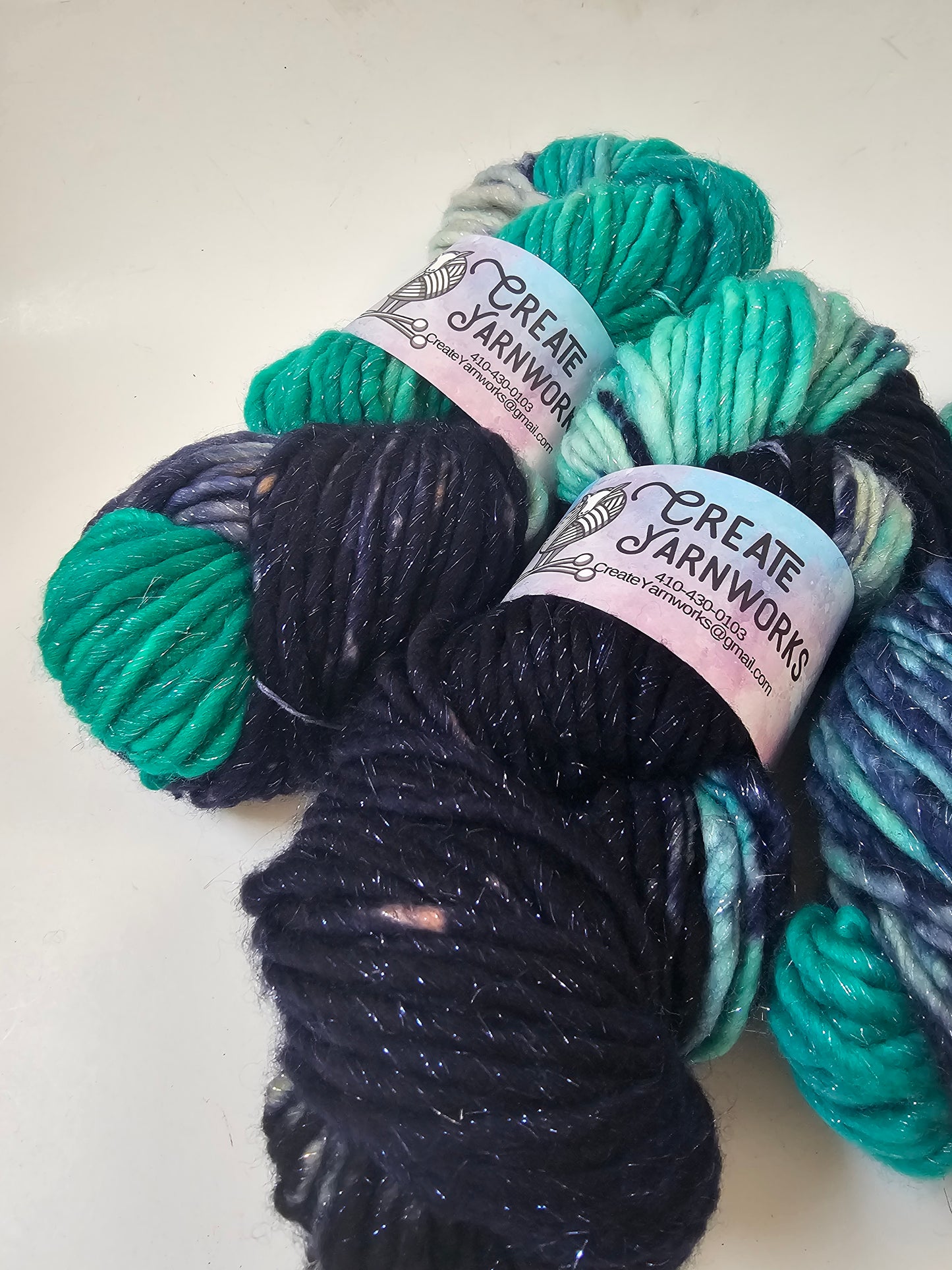Mermaid's Tide in Silver Sparkle Superwash Merino Blend  Super Bulky Weight Yarn