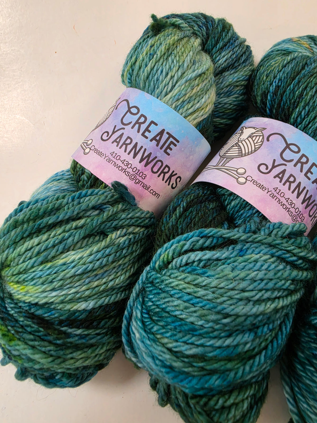 Oceans Deep in Superwash Bluefaced Leicester (BFL) Worsted Weight Yarn